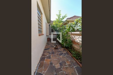 Casa à venda com 150m², 3 quartos e 4 vagas Casa à venda com 150m², 3 quartos e 4 vagasÁrea Externa