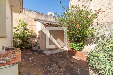 Casa à venda com 150m², 3 quartos e 4 vagas Casa à venda com 150m², 3 quartos e 4 vagasÁrea Externa