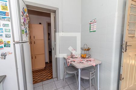 Casa à venda com 150m², 3 quartos e 4 vagas Casa à venda com 150m², 3 quartos e 4 vagasCozinha