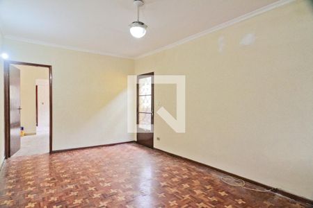 Sala de casa para alugar com 2 quartos, 150m² em Jardim Mangalot, São Paulo