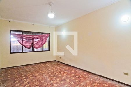 Sala de casa para alugar com 2 quartos, 150m² em Jardim Mangalot, São Paulo