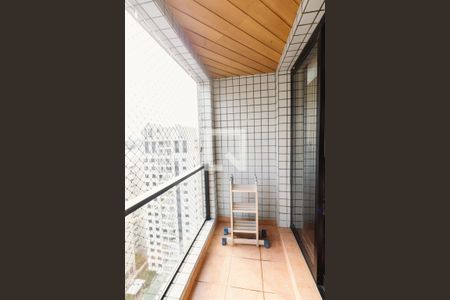 Varanda de apartamento à venda com 3 quartos, 80m² em Vila Pompéia, São Paulo