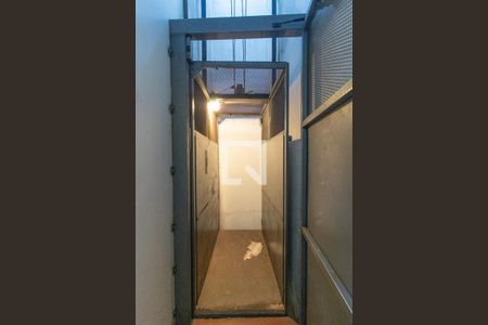 Elevador de casa para alugar com 4 quartos, 330m² em Teresópolis, Porto Alegre