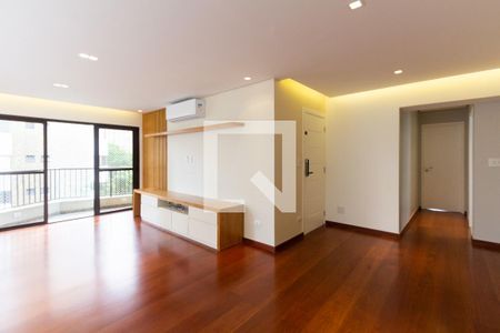 Sala de apartamento para alugar com 3 quartos, 120m² em Vila Uberabinha, São Paulo