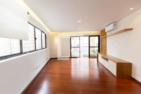 Sala de apartamento para alugar com 3 quartos, 120m² em Vila Uberabinha, São Paulo
