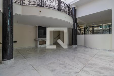 Sala de casa de condomínio à venda com 5 quartos, 1024m² em Tamboré, Santana de Parnaíba