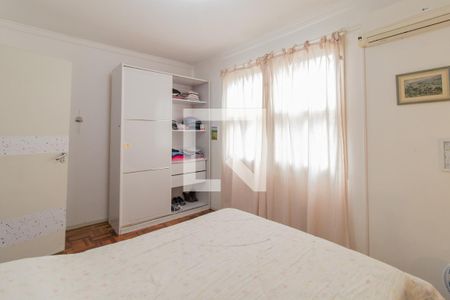 Quarto 1 de apartamento à venda com 2 quartos, 62m² em Cristal, Porto Alegre