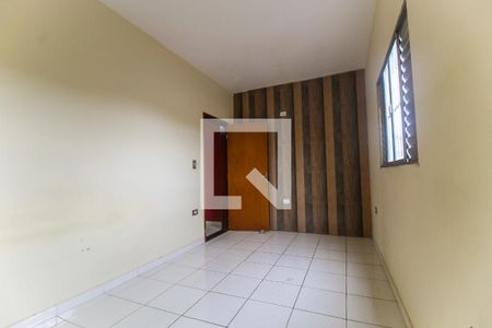 Quarto de casa para alugar com 1 quarto, 50m² em Parque Santa Rita, São Paulo