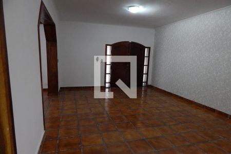 Sala de casa para alugar com 3 quartos, 250m² em Jardim Sílvia, Embu das Artes