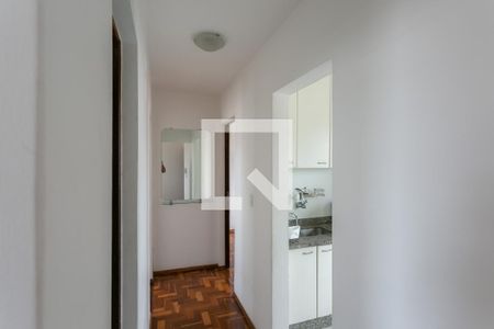 Corredor de apartamento à venda com 2 quartos, 80m² em Lagoinha, Belo Horizonte