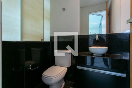 Lavabo de apartamento para alugar com 4 quartos, 140m² em Funcionários, Belo Horizonte