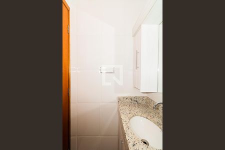 Banheiro de apartamento para alugar com 1 quarto, 30m² em Vila Gustavo, São Paulo