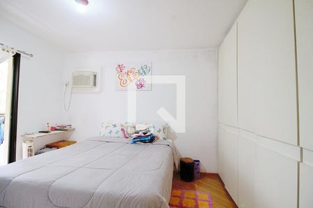 Suíte  de apartamento à venda com 3 quartos, 160m² em Real Parque, São Paulo
