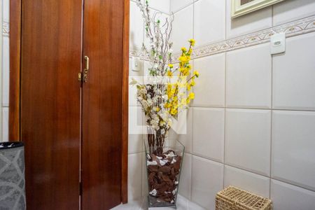 Banheiro 1 de casa à venda com 2 quartos, 100m² em Vila Nhocuné, São Paulo