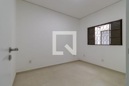 Quarto 2 de casa para alugar com 2 quartos, 100m² em Conjunto Habitacional Vila Santana (sousas), Campinas