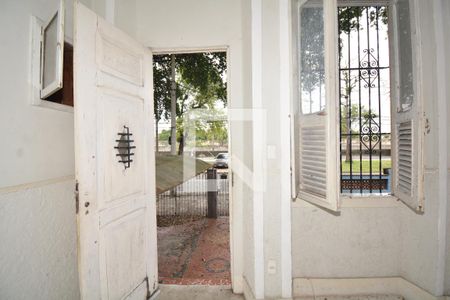 Sala de Estar de casa para alugar com 3 quartos, 80m² em Marechal Hermes, Rio de Janeiro