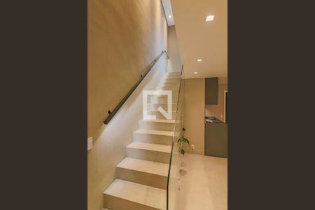 Escadas de apartamento à venda com 3 quartos, 256m² em Cidade São Francisco, São Paulo