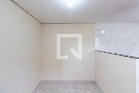 Sala/Quarto de kitnet/studio para alugar com 1 quarto, 25m² em Vila São Geraldo, São Paulo