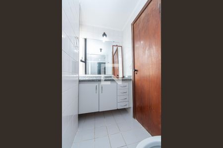Banheiro da Suíte  de apartamento à venda com 2 quartos, 74m² em Mansões Santo Antônio, Campinas