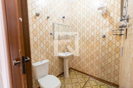 Banheiro de casa para alugar com 1 quarto, 36m² em Vila Regente Feijó, São Paulo