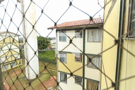 Vista Sala de apartamento para alugar com 2 quartos, 53m² em Morro Branco, Itaquaquecetuba