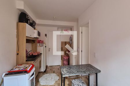 Sala / Cozinha / Área de serviço de apartamento para alugar com 1 quarto, 27m² em Cidade Satélite Santa Bárbara, São Paulo