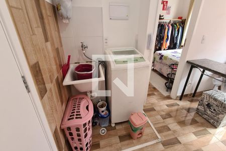 Sala / Cozinha / Área de serviço de apartamento para alugar com 1 quarto, 27m² em Cidade Satélite Santa Bárbara, São Paulo