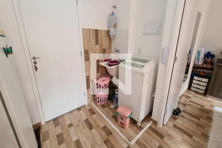 Sala / Cozinha / Área de serviço de apartamento para alugar com 1 quarto, 27m² em Cidade Satélite Santa Bárbara, São Paulo