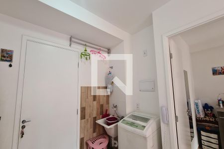 Sala / Cozinha / Área de serviço de apartamento para alugar com 1 quarto, 27m² em Cidade Satélite Santa Bárbara, São Paulo