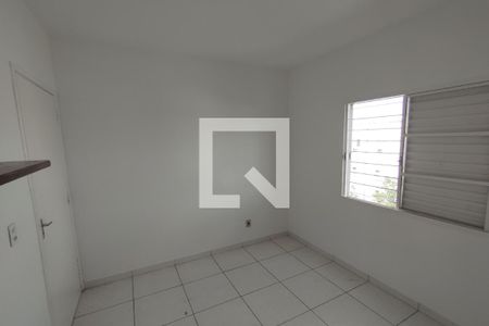 Dormitório 01 de apartamento para alugar com 2 quartos, 42m² em Vila Virginia, Ribeirão Preto