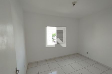 Dormitório 01 de apartamento para alugar com 2 quartos, 42m² em Vila Virginia, Ribeirão Preto