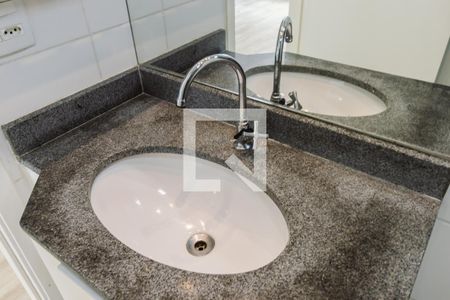 Banheiro Pia de apartamento para alugar com 1 quarto, 31m² em Água Branca, São Paulo