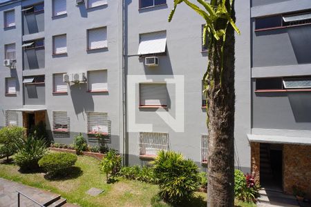 Sala - Vista de apartamento para alugar com 2 quartos, 46m² em Jardim Itu Sabará, Porto Alegre