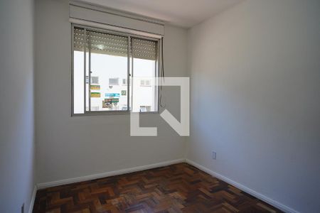 Quarto 2 de apartamento para alugar com 2 quartos, 46m² em Jardim Itu Sabará, Porto Alegre