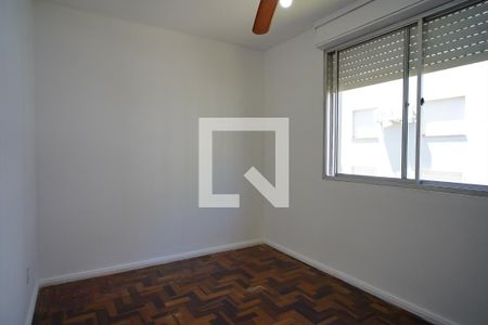 Quarto 1 de apartamento para alugar com 2 quartos, 46m² em Jardim Itu Sabará, Porto Alegre