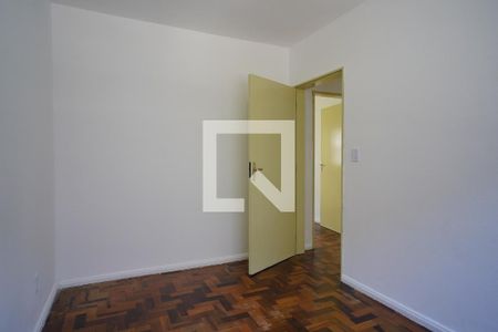 Quarto 2 de apartamento para alugar com 2 quartos, 46m² em Jardim Itu Sabará, Porto Alegre