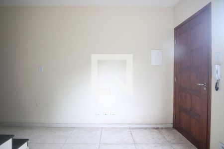 Sala de casa de condomínio à venda com 2 quartos, 49m² em Vila Ré, São Paulo