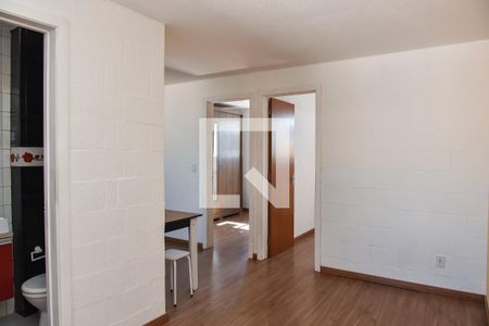 Sala de apartamento à venda com 2 quartos, 38m² em Rubem Berta, Porto Alegre
