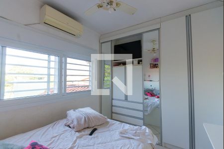 Quarto 1 de casa à venda com 3 quartos, 170m² em Teresópolis, Porto Alegre