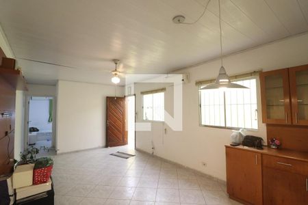Sala de casa à venda com 3 quartos, 100m² em Parque Peruche, São Paulo