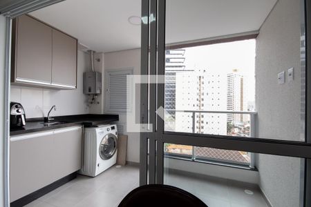 Sacada e área de serviço de apartamento para alugar com 2 quartos, 46m² em Centro, Osasco