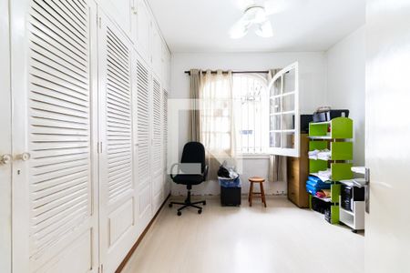 Quarto  de casa à venda com 3 quartos, 530m² em Interlagos, São Paulo