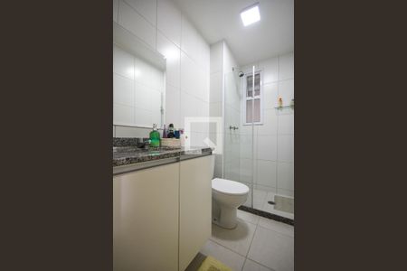 Apartamento à venda com 78m², 2 quartos e 1 vaga Apartamento à venda com 78m², 2 quartos e 1 vagaBanheiro