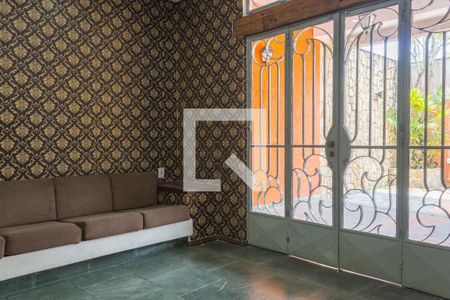 Sala de TV de casa à venda com 7 quartos, 350m² em Dos Casa, São Bernardo do Campo