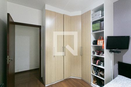 Quarto 2 de casa à venda com 4 quartos, 200m² em Cidade Mãe do Céu, São Paulo