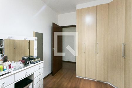 Quarto 2 de casa à venda com 4 quartos, 200m² em Cidade Mãe do Céu, São Paulo