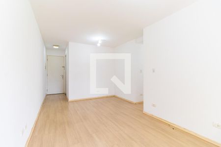 Sala de apartamento para alugar com 3 quartos, 70m² em Jardim Nosso Lar, São Paulo