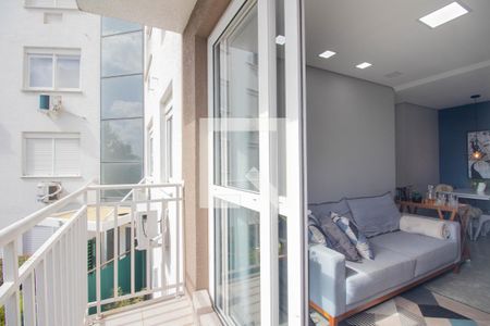 Varanda da Sala de apartamento para alugar com 2 quartos, 56m² em Jardim Itu Sabará, Porto Alegre