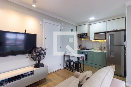 Sala e Cozinha de apartamento para alugar com 1 quarto, 27m² em Vila Butantã, São Paulo