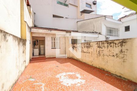 Casa à venda com 132m², 2 quartos e 1 vaga Casa à venda com 132m², 2 quartos e 1 vagaÁrea de Serviço - Quintal